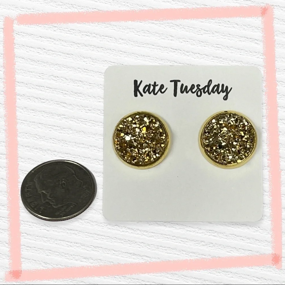 5/$20 Gold colored sparkle‎ round earrings